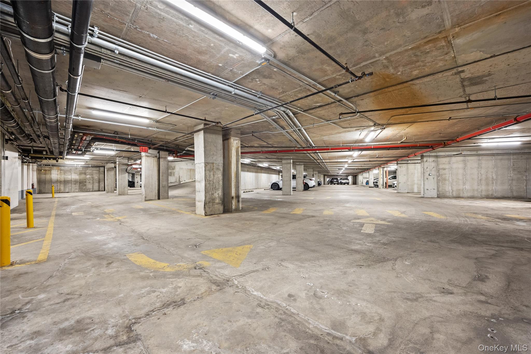 131-02 40th Road, Unit 9H Queens, NY 11354 - Photo 23 of 25 a view of a garage