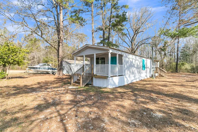 $180,000 | 296 Deep Woods Road, St. George, SC 29477