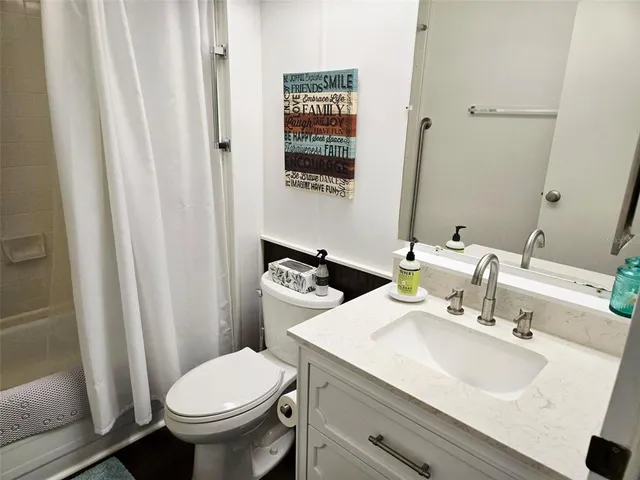 $214,750 | 5316 53rd Avenue East, Unit D14, Bradenton, FL 34203