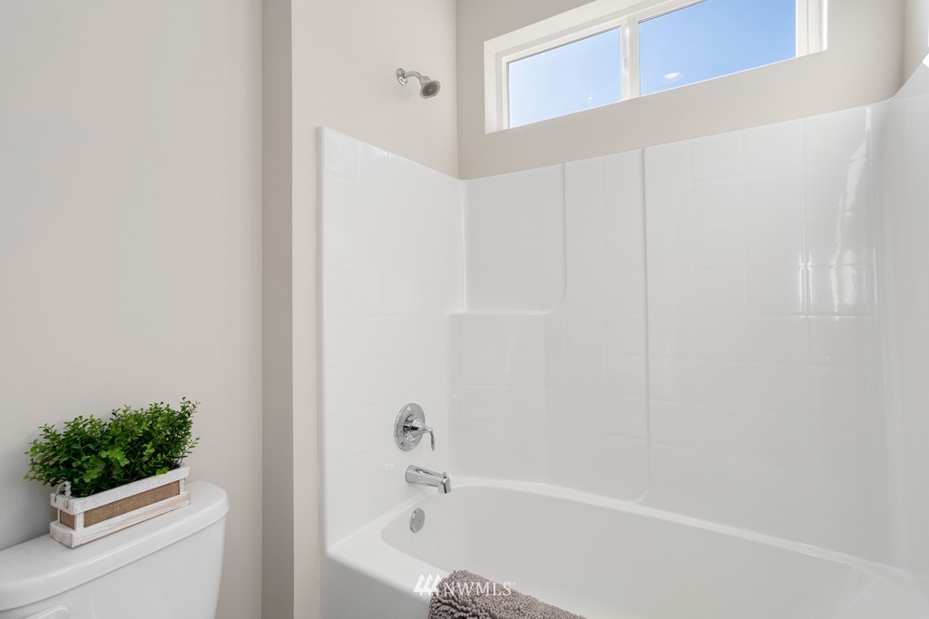 11409 Southeast 162nd Street Renton, WA 98055 - Photo 22 of 27