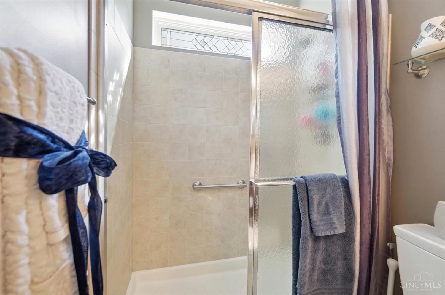 655 Hyacinth Road Cincinnati, OH 45245 - Photo 37 of 79 Gallery Image 37