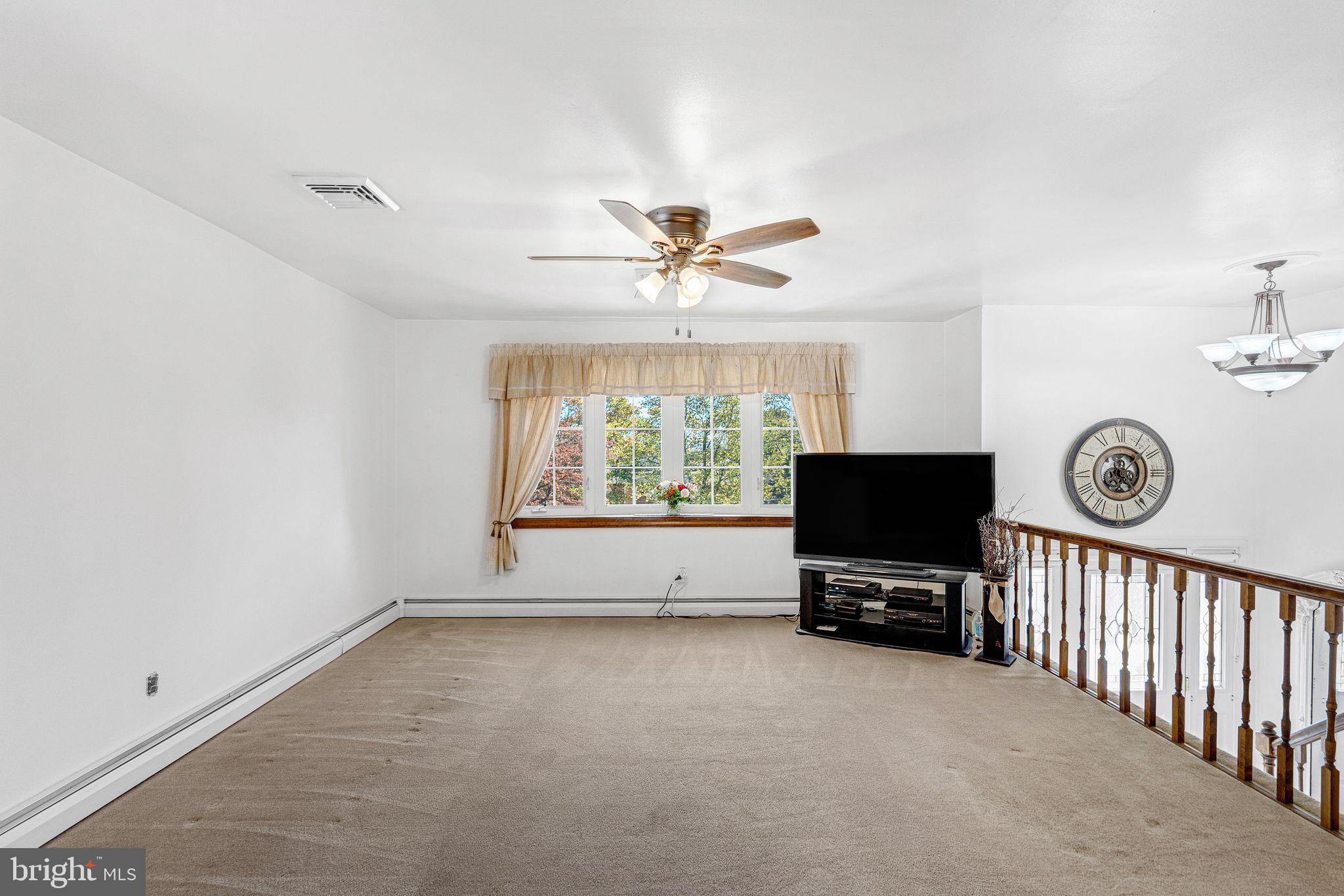 47 Brimfield Road Eagleville, PA 19403 - Photo 4 of 22 Family Room