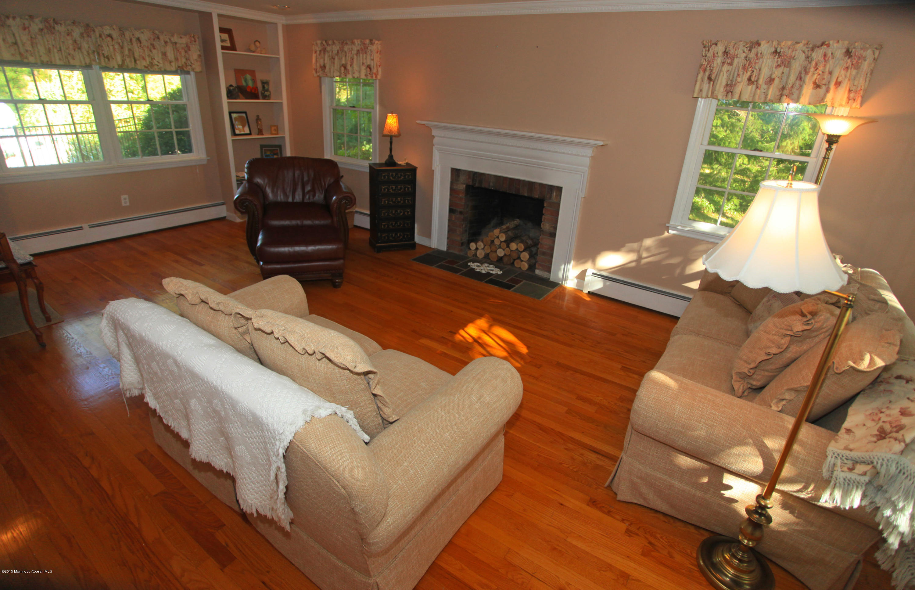 25 Cardinal Road Middletown, NJ 07748 - Photo 20 of 55 012