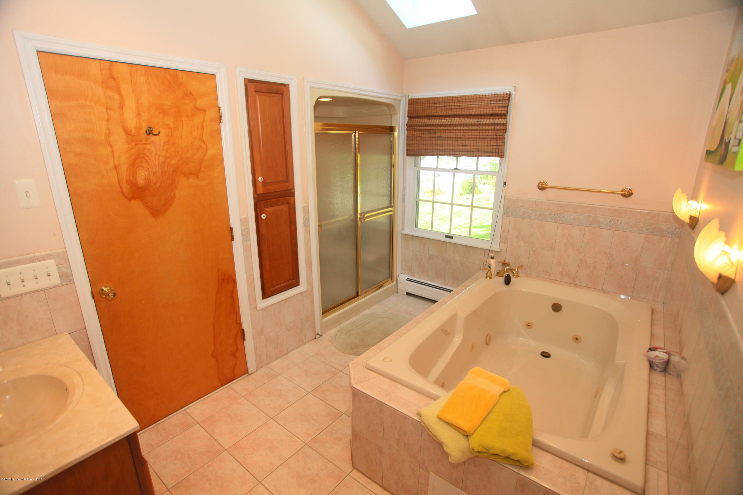 25 Cardinal Road Middletown, NJ 07748 - Photo 25 of 55 015
