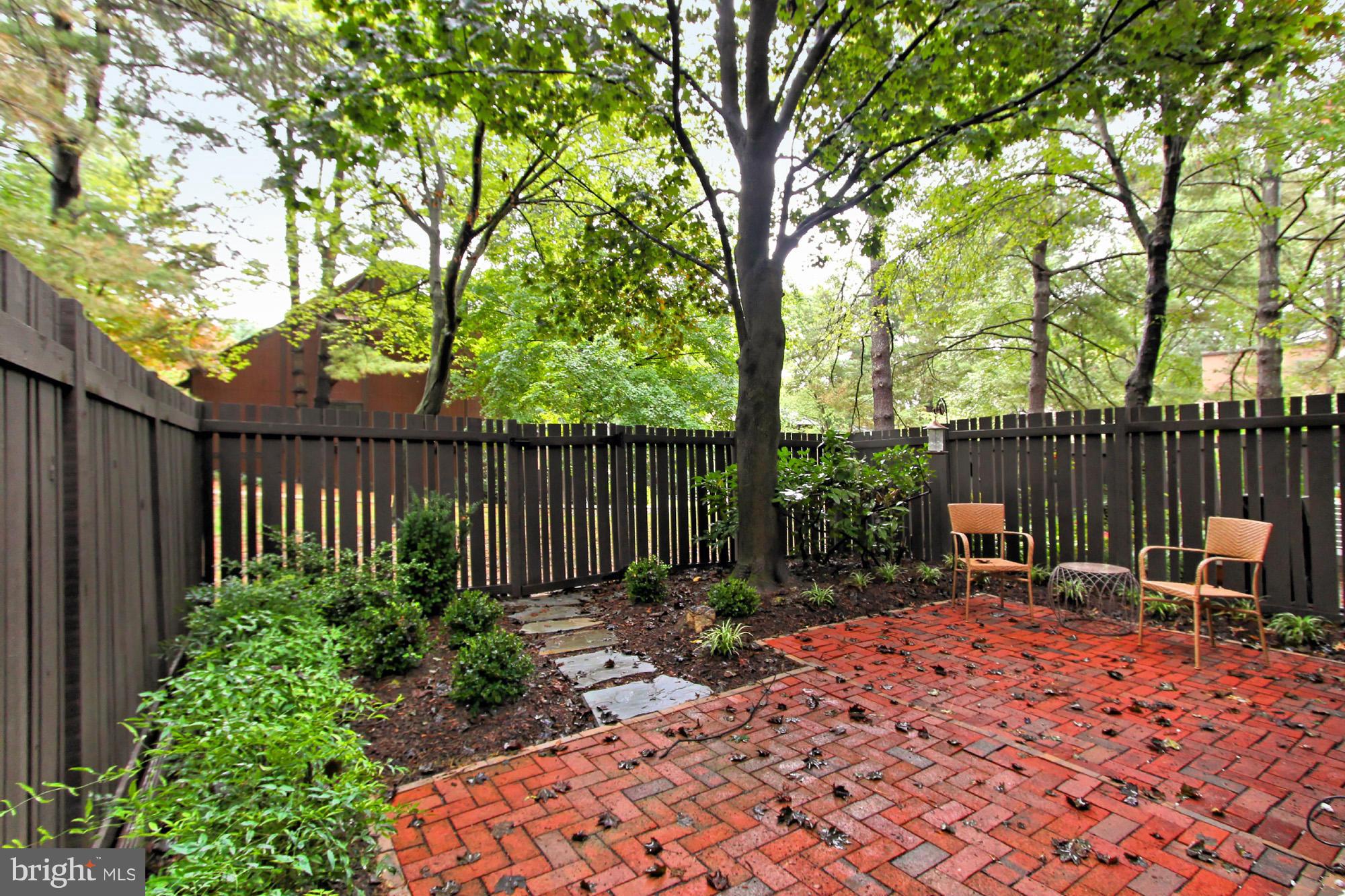 11134 Saffold Way Reston, VA 20190 - Photo 24 of 30 Exterior (Rear)