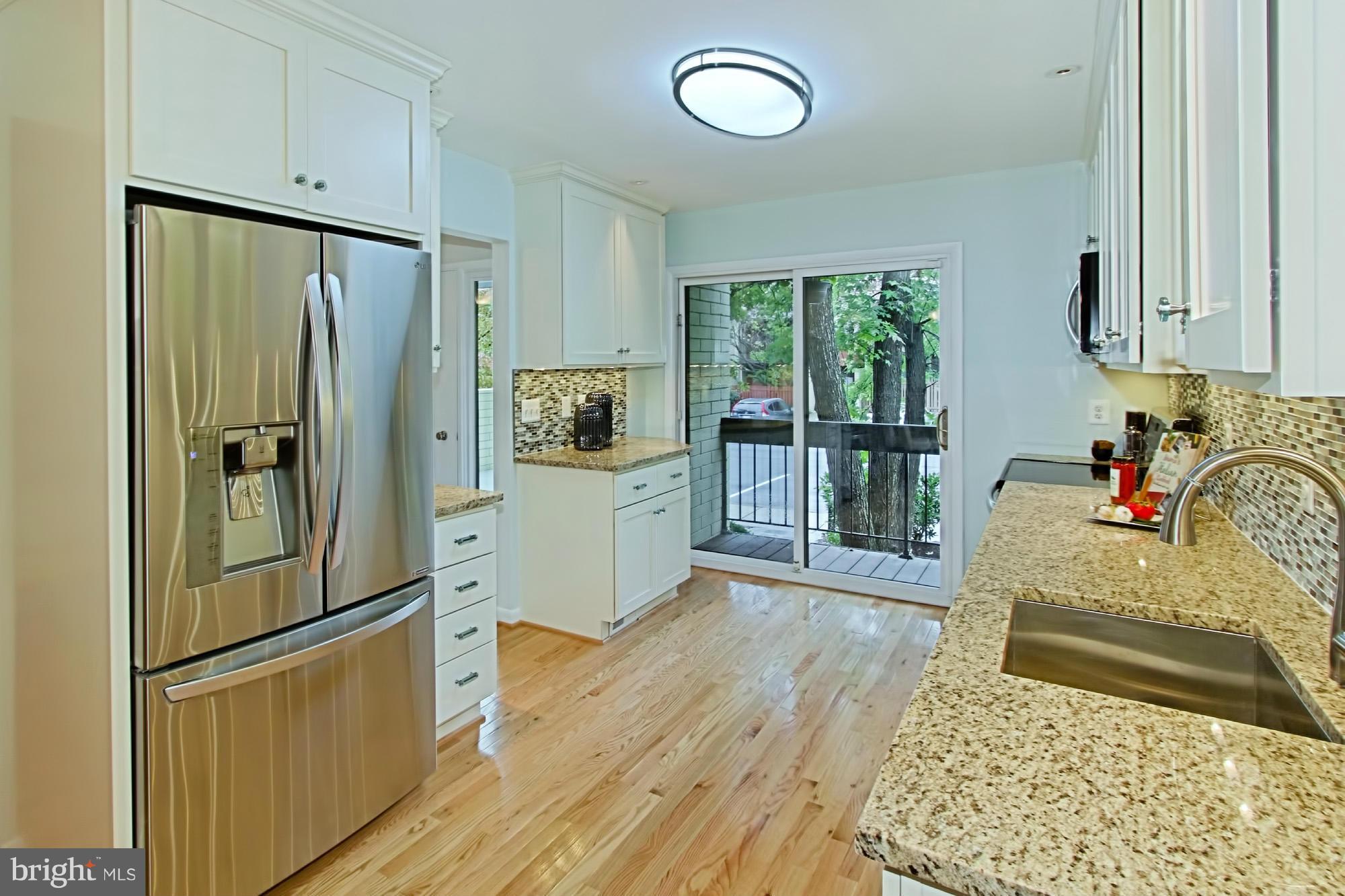 11134 Saffold Way Reston, VA 20190 - Photo 4 of 30 Kitchen