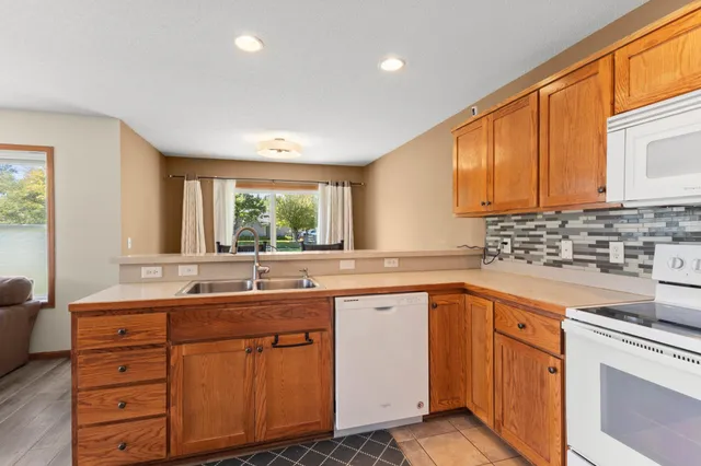 $290,000 | 2414 Elianna Drive, Northfield, MN 55057