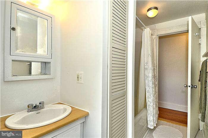 6238 Old Washington Road Elkridge, MD 21075 - Photo 26 of 29 Bath