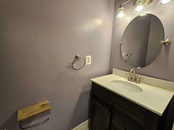 $1,750 | 2011 Vine Way Drive, Unit 66, Canton, MI 48188