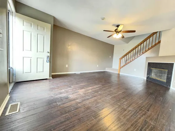 $1,750 | 2011 Vine Way Drive, Unit 66, Canton, MI 48188