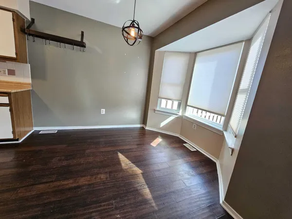 $1,750 | 2011 Vine Way Drive, Unit 66, Canton, MI 48188