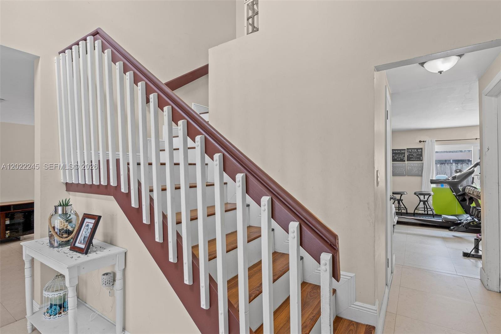 15530 Southwest 59th Street Miami, FL 33193 - Photo 20 of 58 a view of entryway and hall