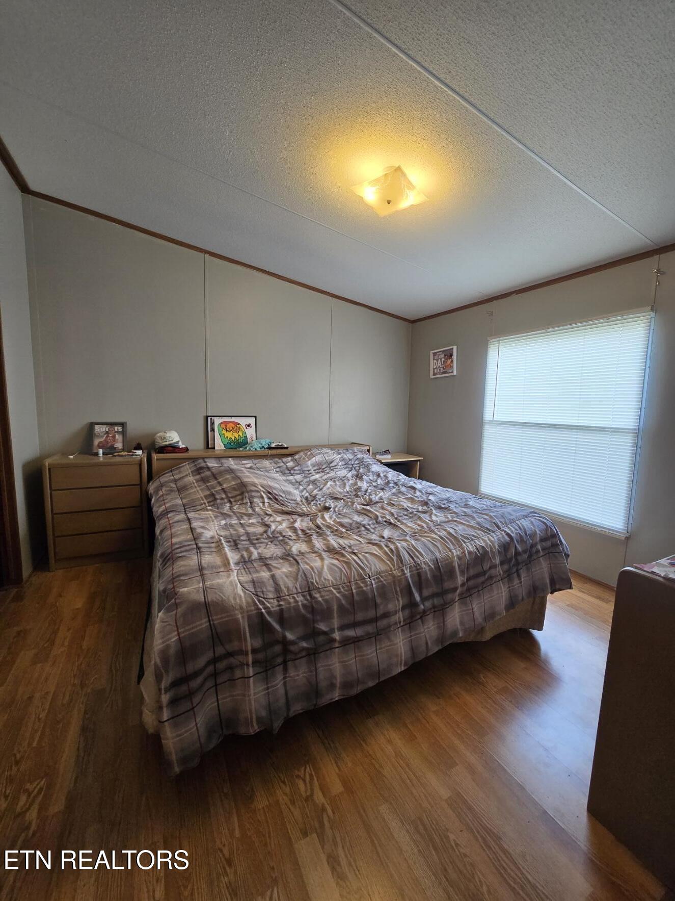 339 Edgewood Boulevard Oneida, TN 37841 - Photo 13 of 34 20260402_153412