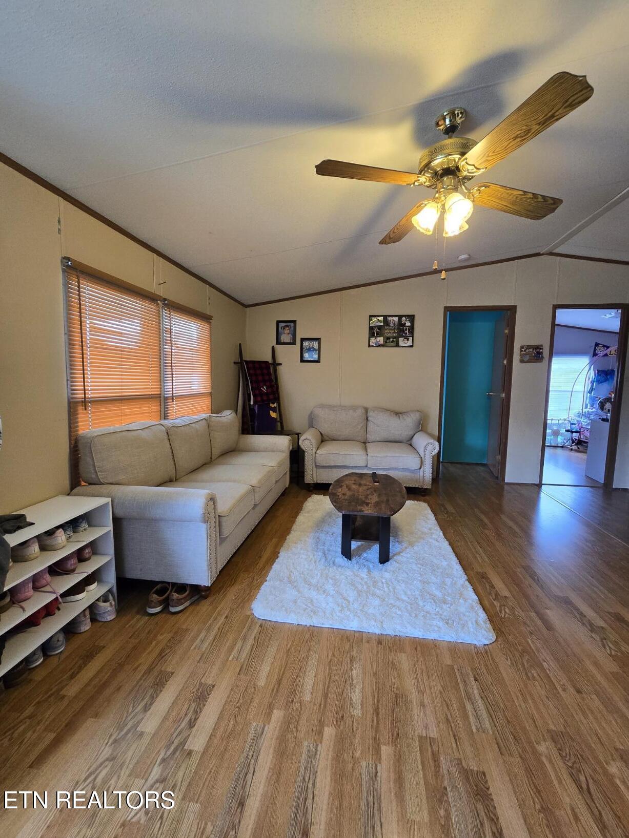 339 Edgewood Boulevard Oneida, TN 37841 - Photo 6 of 34 20260402_153320