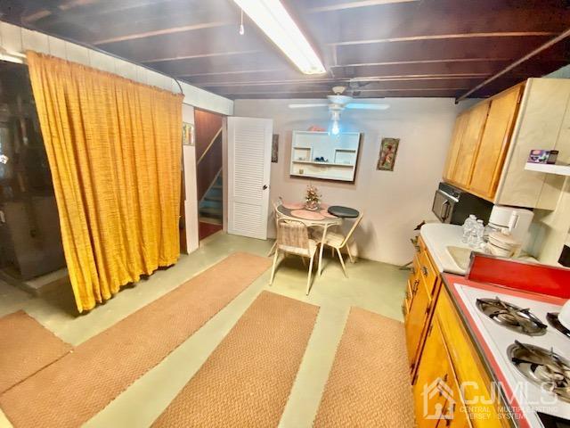 30 Main Street East Brunswick, NJ 08816 - Photo 38 of 40 a view of a kitchen with furniture and a kitchen