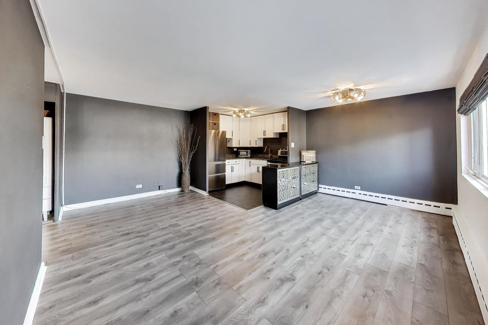 700 West Bittersweet Place, Unit 210 Chicago, IL 60613 - Photo 5 of 20