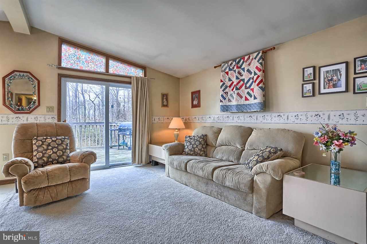 1538 Marburg Road Spring Grove, PA 17362 - Photo 3 of 36