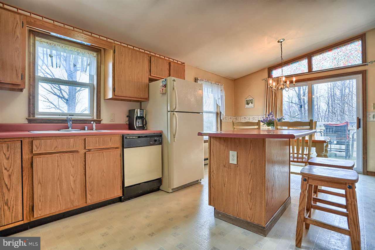 1538 Marburg Road Spring Grove, PA 17362 - Photo 8 of 36