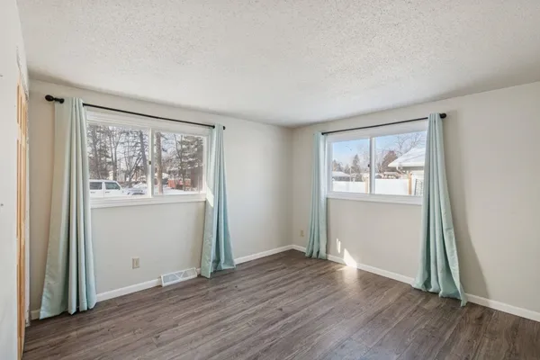 $180,000 | 1008 12th Avenue West, Ashland, WI 54806