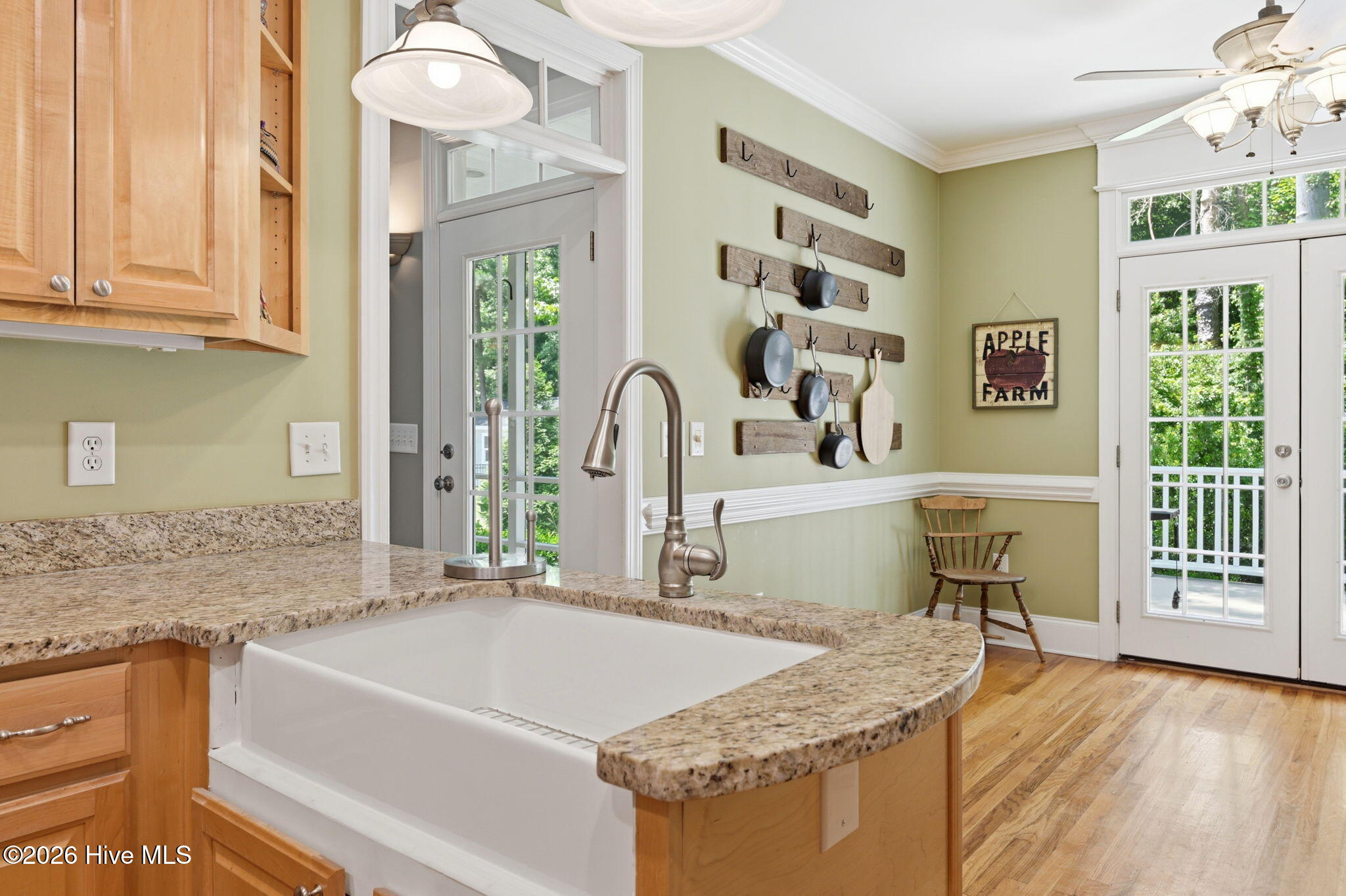 202 Emmen Road New Bern, NC 28562 - Photo 10 of 41