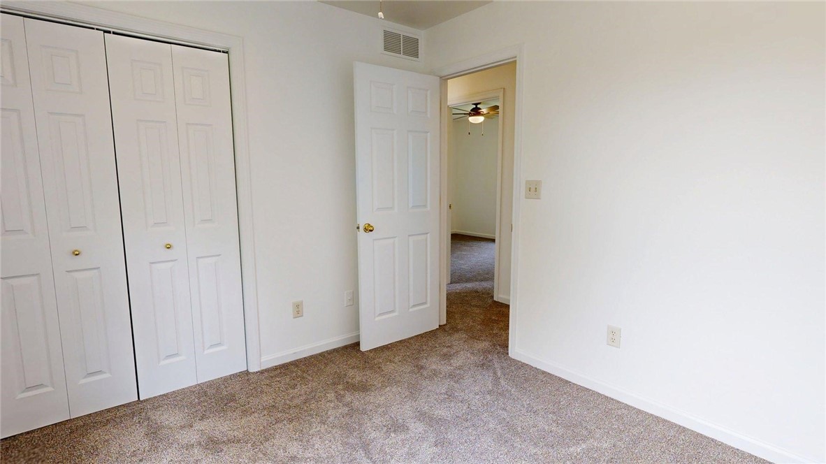 630 East Sheridan Circle Decatur, IL 62521 - Photo 14 of 21