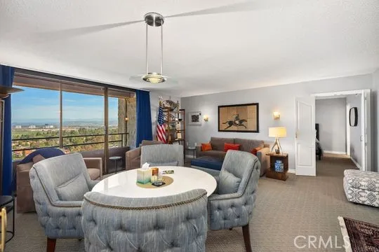 $249,900 | 24055 Paseo Del Lago, Unit 1207, Laguna Woods, CA 92637