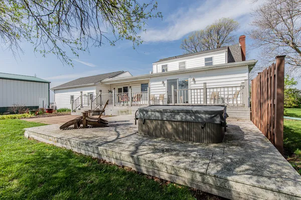 $310,000 | 16460-2400 2400 E Street, Princeton, IL 61356