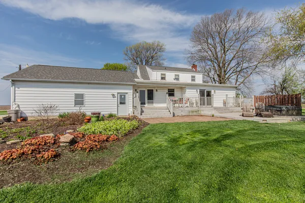 $310,000 | 16460-2400 2400 E Street, Princeton, IL 61356