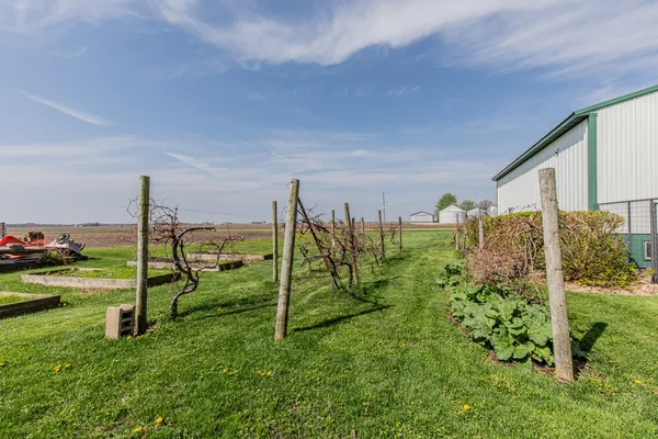$310,000 | 16460-2400 2400 E Street, Princeton, IL 61356