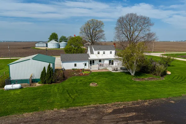 $310,000 | 16460-2400 2400 E Street, Princeton, IL 61356