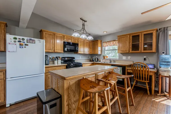 $310,000 | 16460-2400 2400 E Street, Princeton, IL 61356