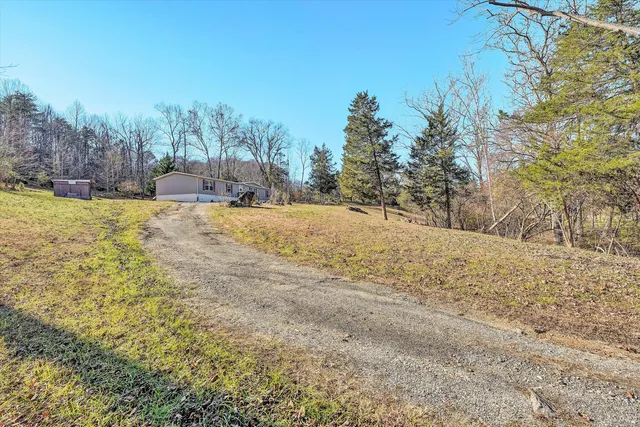 $299,950 | 7682 Lee Highway, Troutville, VA 24175