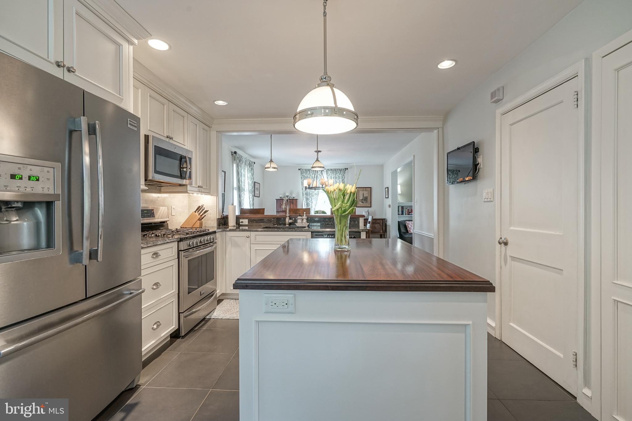 517 Fox Road Glenside, PA 19038 - Photo 5 of 35 Gallery Image 5
