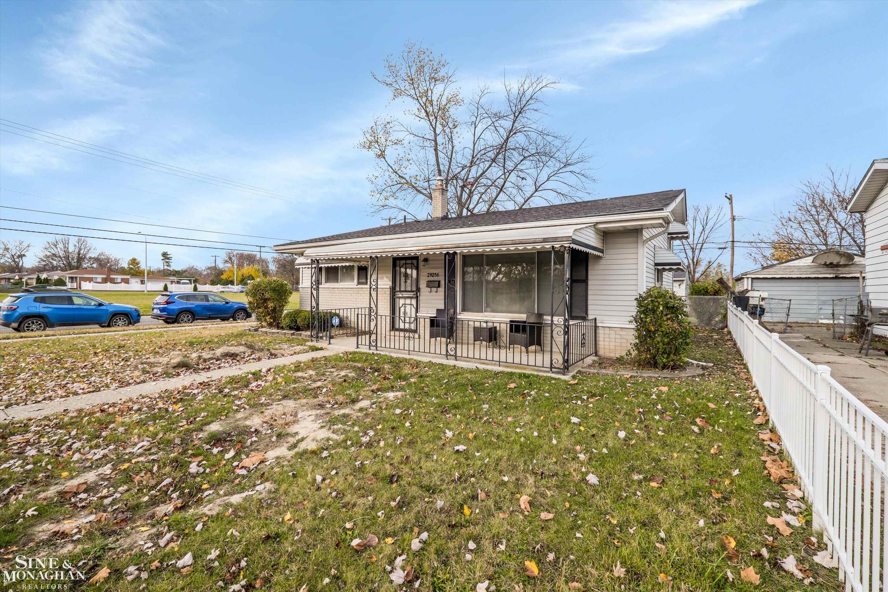 29256 York Street Inkster, MI 48141 - Photo 3 of 27 50095712-2.JPG