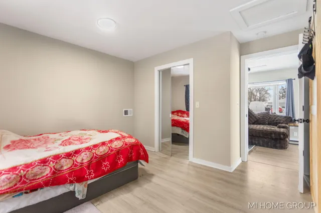 $299,900 | 544 Homestead Avenue, Holland, MI 49423