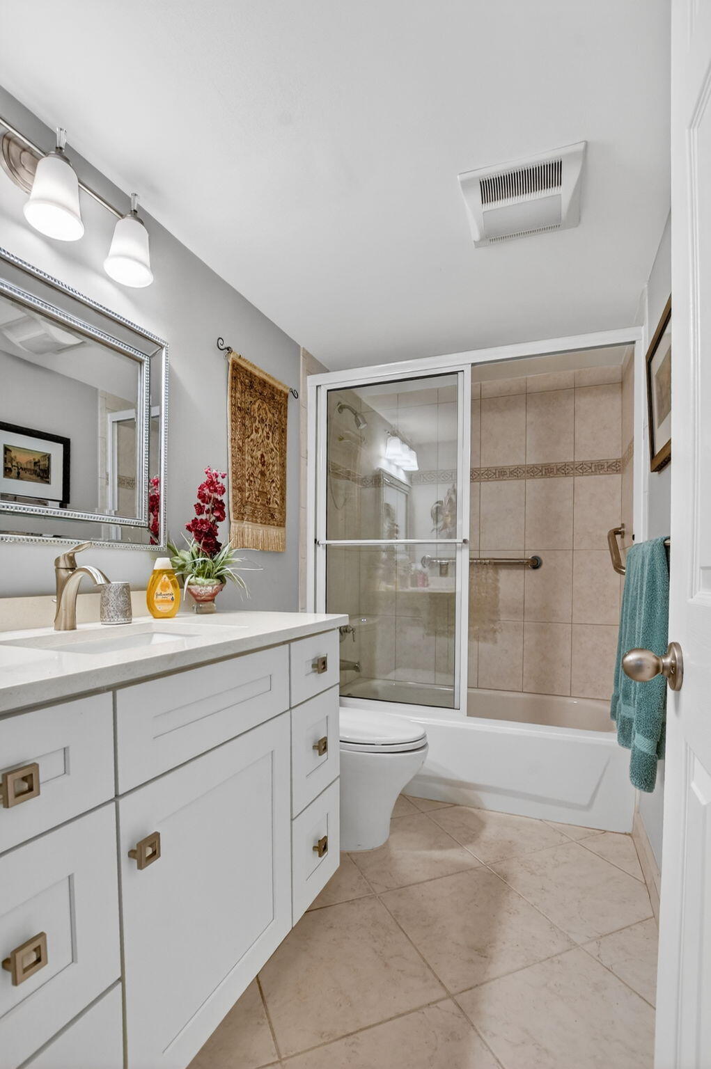 250 Northeast 20th Street, Unit 1300 Boca Raton, FL 33431 - Photo 16 of 38 16-web-or-mls-DSC_7896