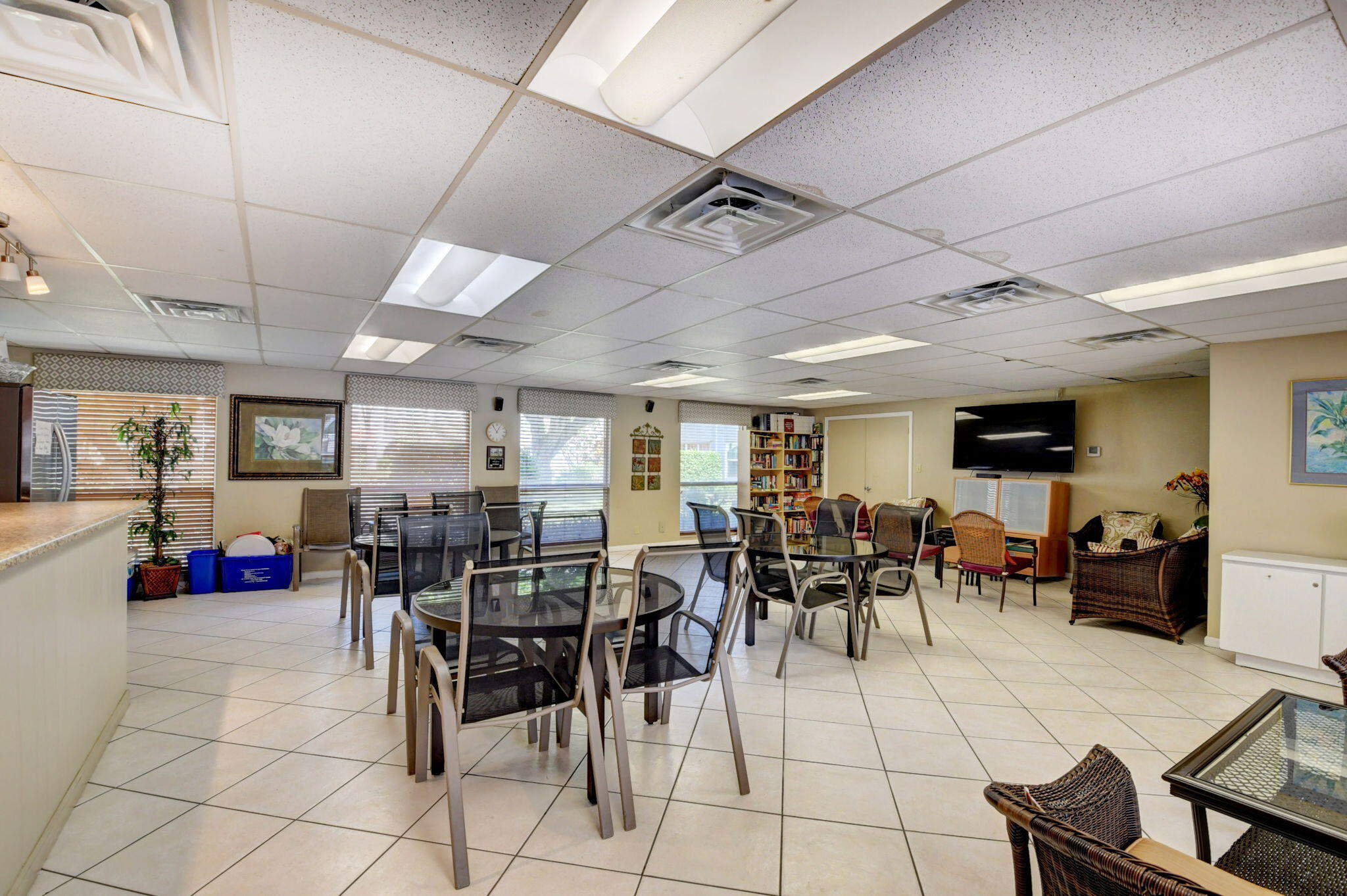 250 Northeast 20th Street, Unit 1300 Boca Raton, FL 33431 - Photo 35 of 38 35-web-or-mls-34-print-40_dsc_6449_50_51