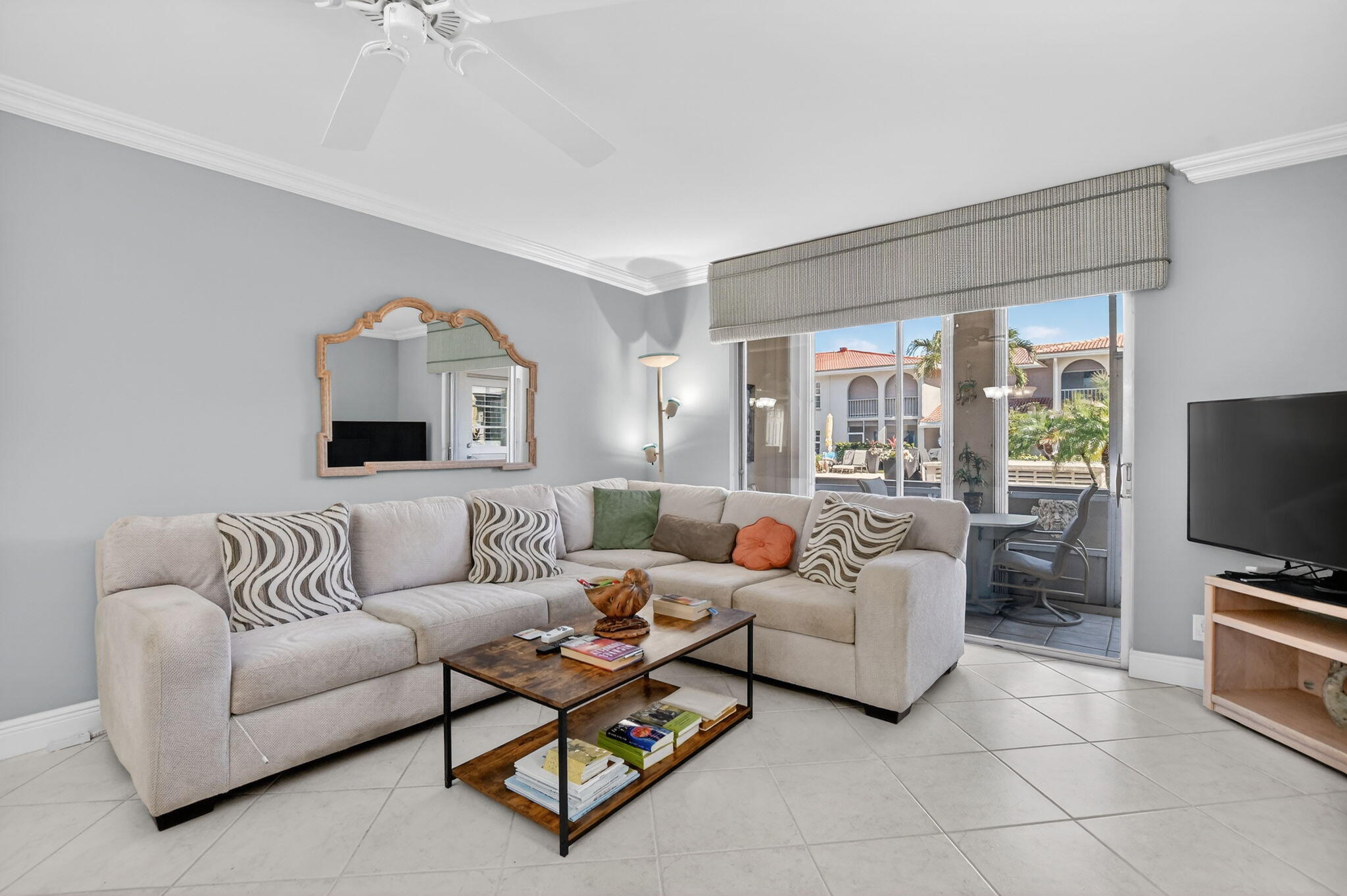 250 Northeast 20th Street, Unit 1300 Boca Raton, FL 33431 - Photo 10 of 38 10-web-or-mls-DSC_7856