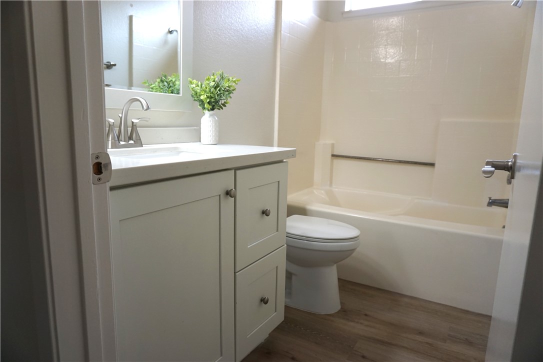 4 Vía Compania Rancho Santa Margarita, CA 92688 - Photo 25 of 37