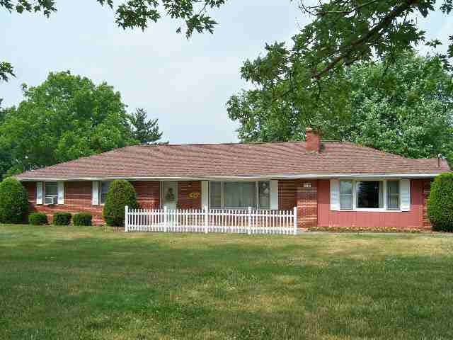 7313 South Cowan Road Muncie, IN 47302 - Photo 1 of 9 Gallery Image 1