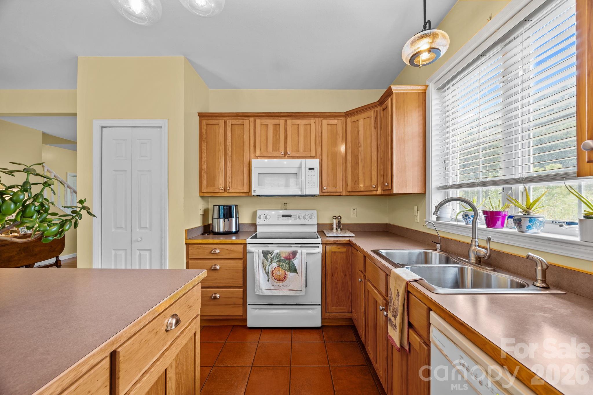183 Lunar Trace Road Waynesville, NC 28786 - Photo 13 of 38