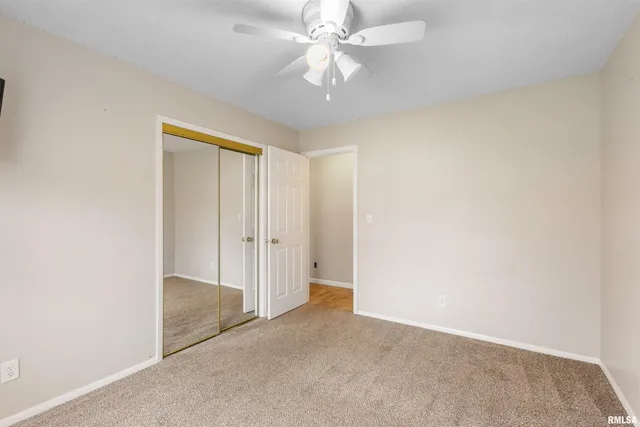 $185,000 | 1008 Oakwood Lane, Marion, IL 62959