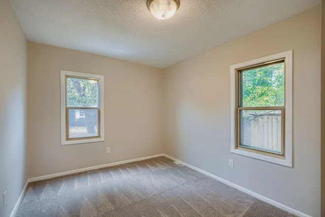 $2,650 | 4643 Emerson Avenue North, Minneapolis, MN 55412