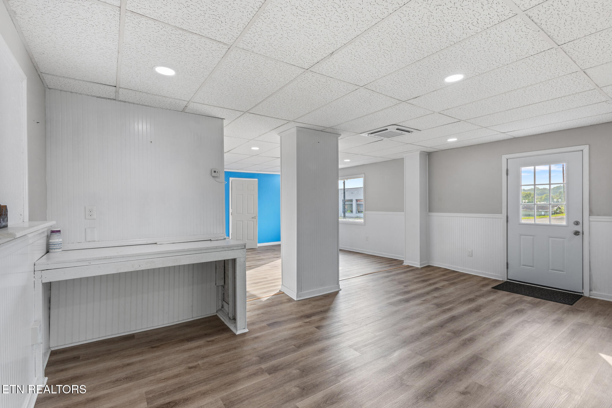 900 Mulberry Street, Unit B Loudon, TN 37774 - Photo 3 of 18 900 Mulberry Apt B-2