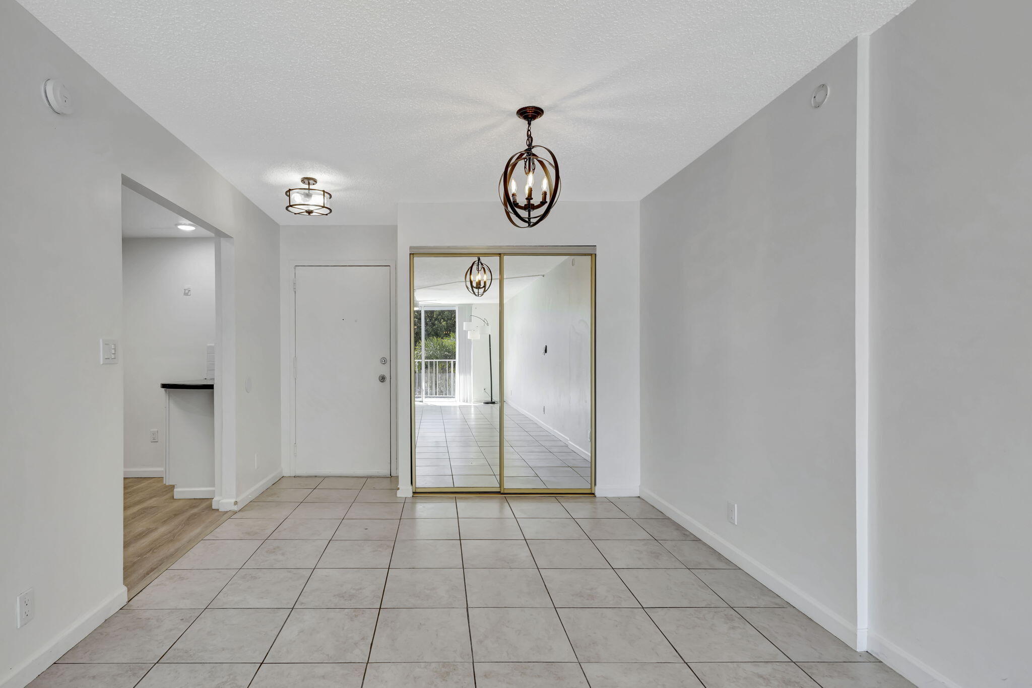 500 Executive Center Drive, Unit 3J West Palm Beach, FL 33401 - Photo 12 of 73 9-web-or-mls-5P1A2822