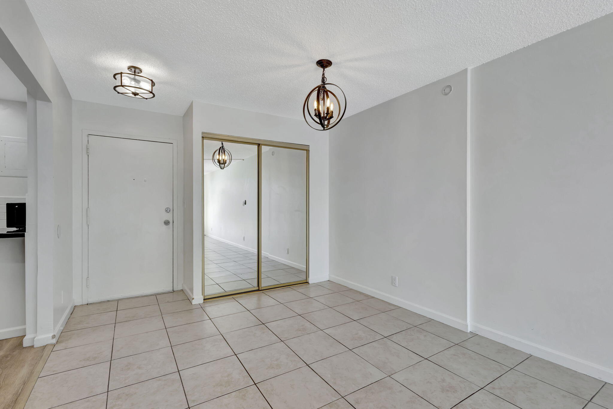 500 Executive Center Drive, Unit 3J West Palm Beach, FL 33401 - Photo 14 of 73 11-web-or-mls-5P1A2827