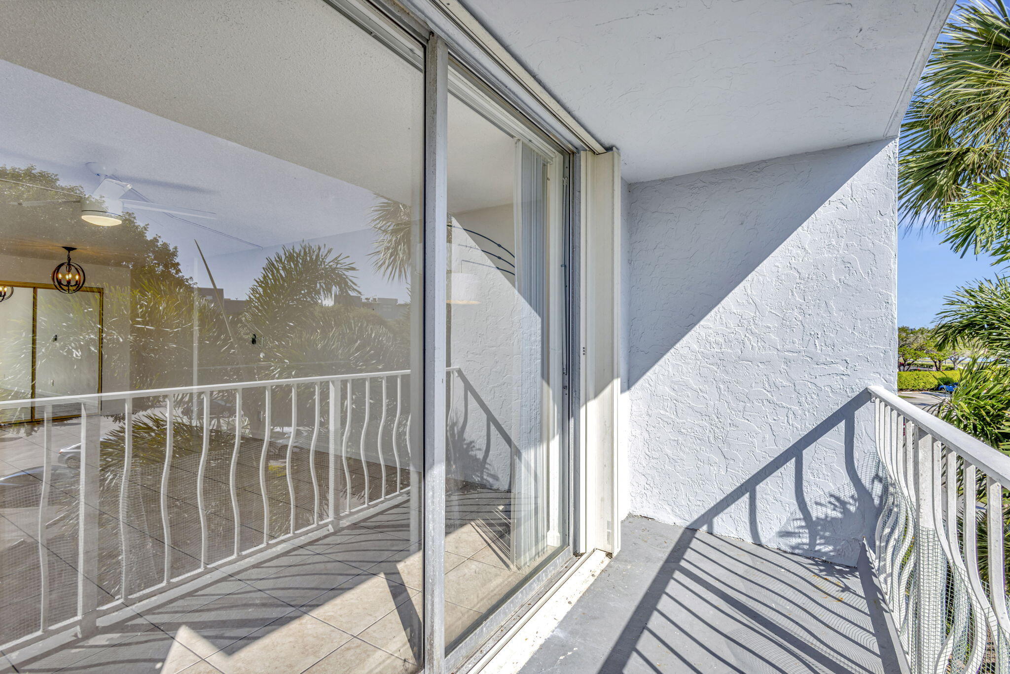 500 Executive Center Drive, Unit 3J West Palm Beach, FL 33401 - Photo 31 of 73 14-web-or-mls-5P1A2878