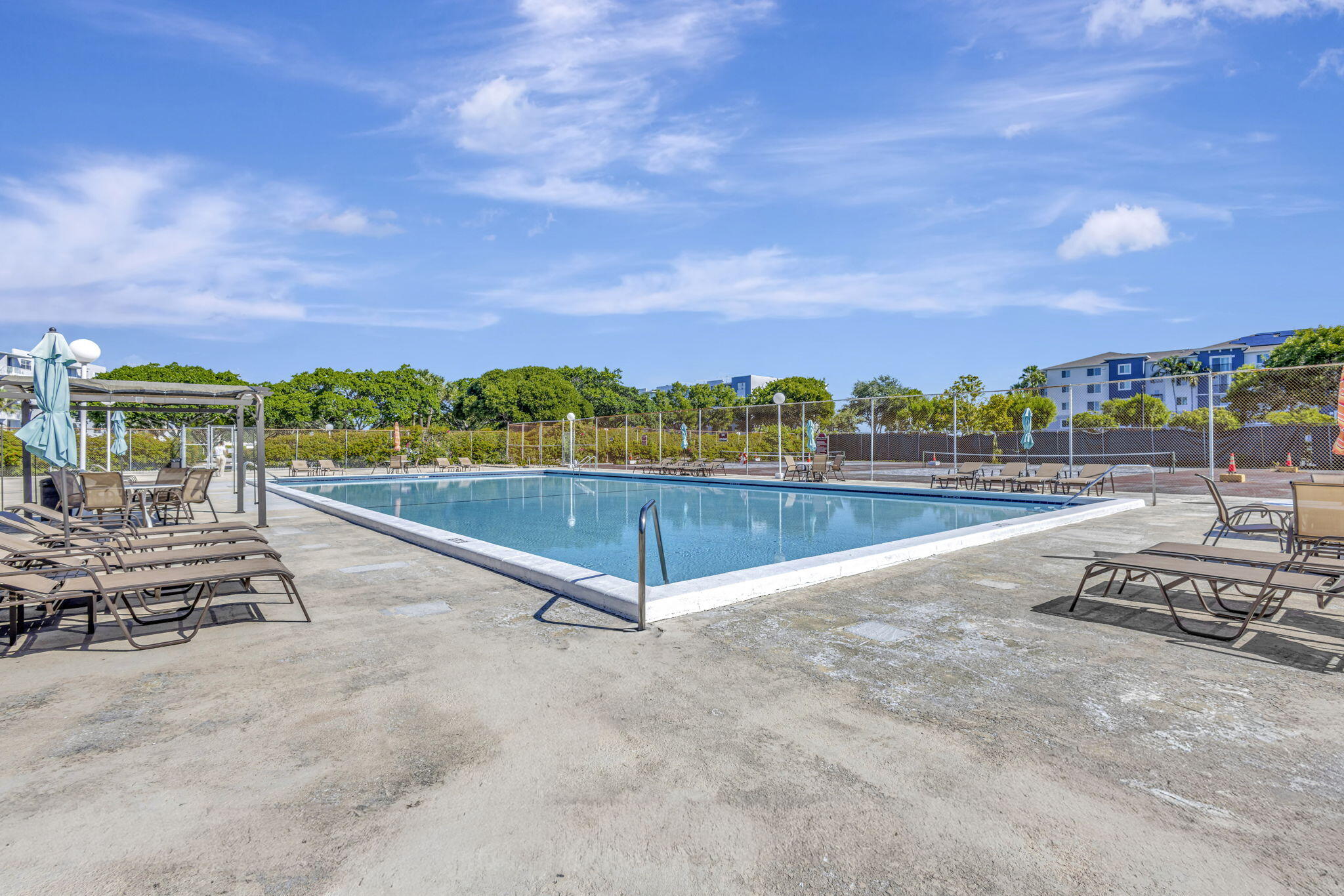 500 Executive Center Drive, Unit 3J West Palm Beach, FL 33401 - Photo 45 of 73 57-web-or-mls-5P1A3019