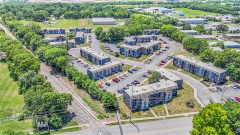 $9,600,000 | 13901 Grandboro Lane, Grandview, MO 64030