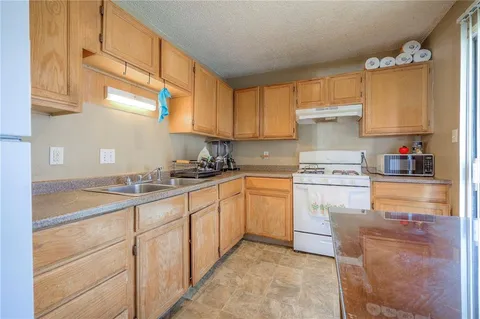 $9,600,000 | 13901 Grandboro Lane, Grandview, MO 64030